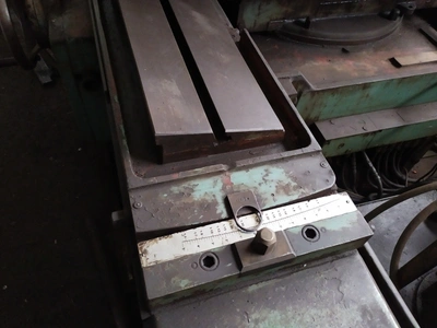 TOS Hostivař Cylindrical Grinder, in good working condition, visible under power