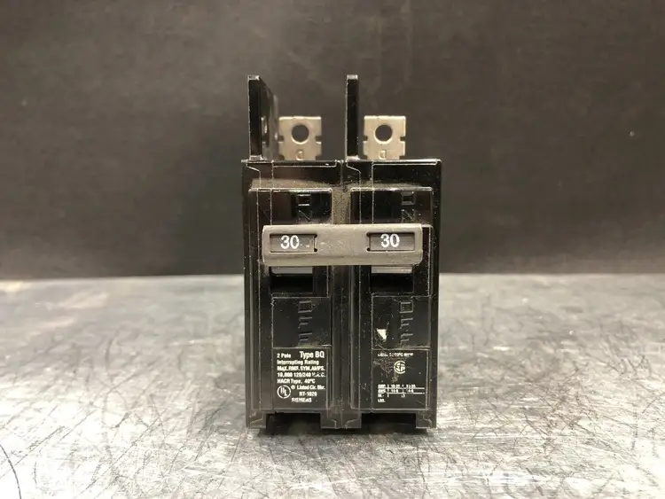 Used SIEMENS BQ2B030 Switchgears British Columbia CA | Lenmark #244111