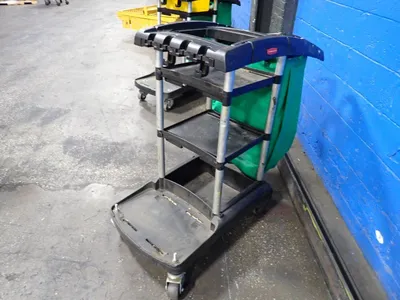Rubbermaid Janitor Cart