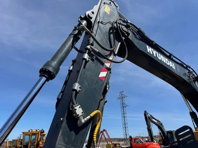 Used 2016 HYUNDAI HX260-L Crawler Excavators Ontario CA | Driven Equipment Solutions #1423091