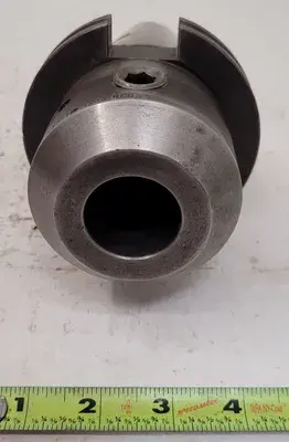 USED UNIVERSAL ENGINEERING 4611045 MOD 50