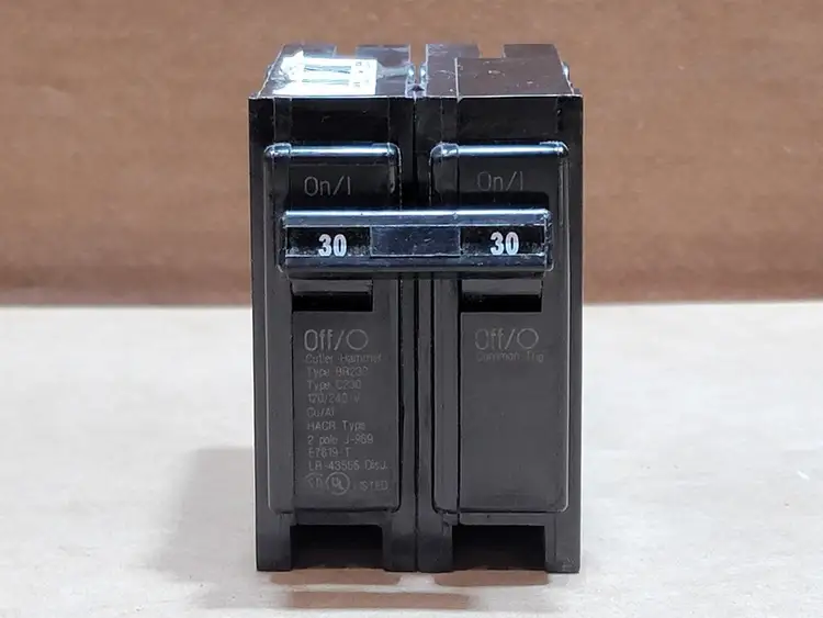 Used CUTLER-HAMMER BR230 Switchgears British Columbia CA | Lenmark #835805