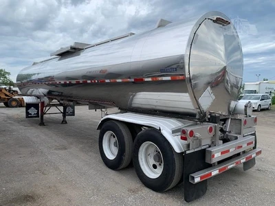 Used 2007 BRENNER _UNKNOWN_ Tanker Trailers Indiana US | Lakeshore Equipment Sales #1546591