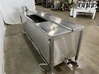 MTC 200 Gallon Agitated Holding Tank