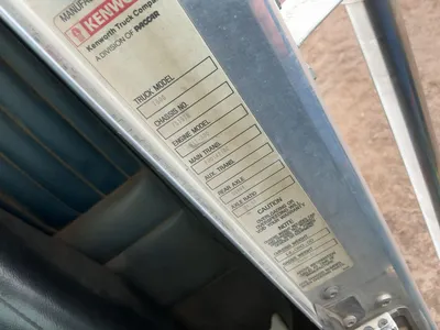 USED 1997 KENWORTH T800