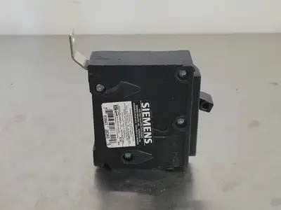20 Amp, 1 Pole, 120/240 volts Circuit Breaker B120