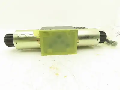 Hytos PRM2-103Y11/60-24EK Hydraulic Directional Control Solenoid Valve 24VDC