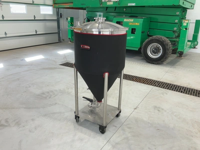 Used SPIKE BREWING CF30 CONICAL FERMENTER/UNITANK WITH INSULATED CONICAL JACKET Brewing Equipment Michigan US | Miedema Asset Management Group #1580154