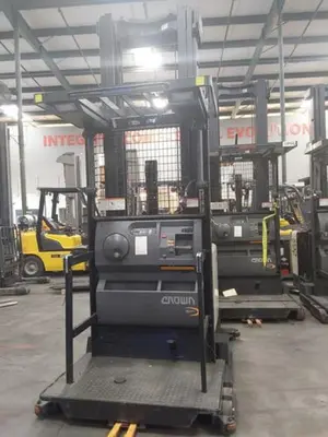 USED 2019 CROWN SP4050-30