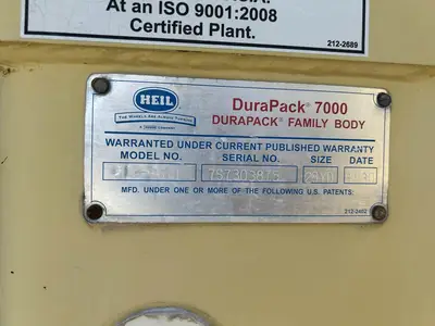 USED 2011 AUTOCAR XPEDITOR