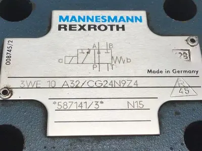 USED REXROTH 3WE10A32/CG24N9Z4