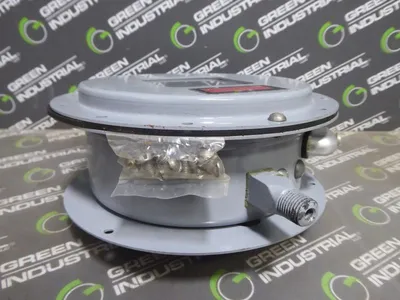 Mercoid Control DAW 33-3 R 7 Pressure Switch 440VAC, 3/4HP 240VDC, 1/3HP New NIB