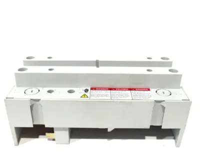 NEW SIEMENS 8US1213-4AQ01 BUSBAR ADAPTER 8US12134AQ01