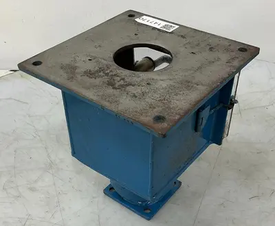 USED METAL FABRICATOR MAGNET