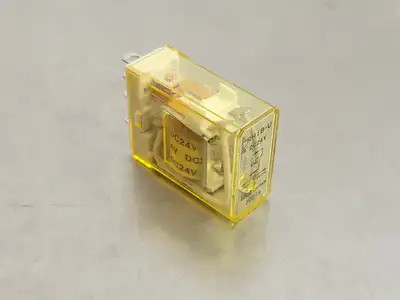 NEW IDEC RH1B-UDC24V