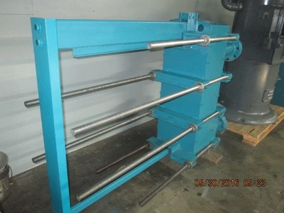 212 sq.ft., Tranter, UFX-26-5-HP-75, Superchanger heat exchanger, Stainless Steel, 100 psi @ 150°, 1242 lbs, 1995