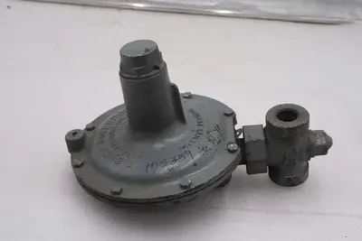 Fisher Governor Series Pressure Regulator Type 739C7 Outlet 7-12" WC #3640