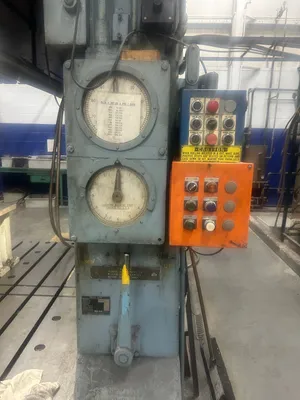 CLEARING PS-250-200 Spotting Press | Machinery For Sale (12)