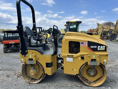 Used 2016 CATERPILLAR CB22B Tandem Rollers New York US | Abele Tractor #1343155