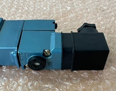 NEW MAC 811CPM501CA152