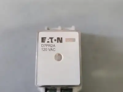 USED EATON D7PR2A