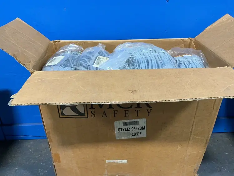 Used MCR _UNKNOWN_ Gloves Ohio US | HGR 24 #1301680
