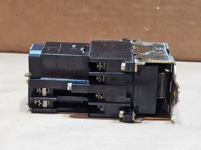 Used ALLEN-BRADLEY 700-NT Misc Electrical & Power Parts British Columbia CA | Lenmark #1439446