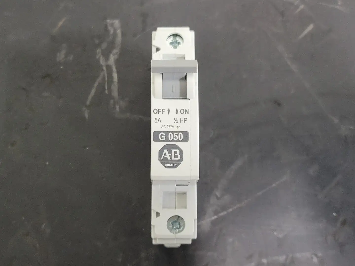 USED ALLEN-BRADLEY 1492-CB1-G050