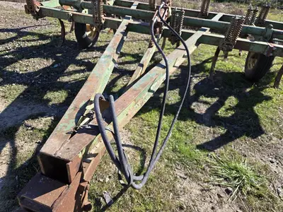 USED 2000 JOHN DEERE 100