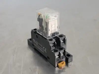 USED OMRON IEC225