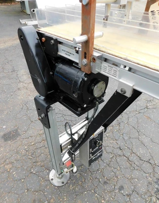 USED DORNER CONVEYOR 8" X 6'