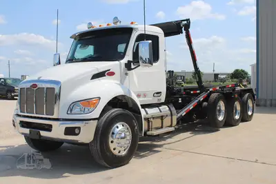 New | in-Stock 2027 PETERBILT 548 Rolloff Trucks Texas US | Roll Off Truck World #1492013