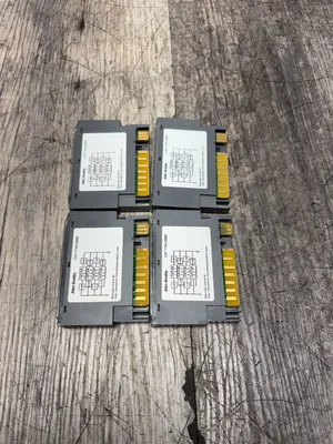 USED ALLEN BRADLEY 1734-OB8E