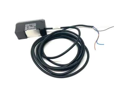 USED KEYENCE DIGITAL AMPLIFIER MAIN UNIT, FOR LASER SENSOR, PNP