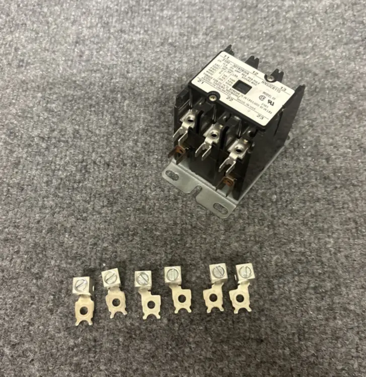 Used TYCO 3100-30T828WA PLC Contactors California US | Davliegogo LLC #1705921