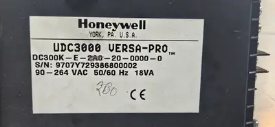Honeywell UDC3000 Universal Digital Limit Controller (BIN642)