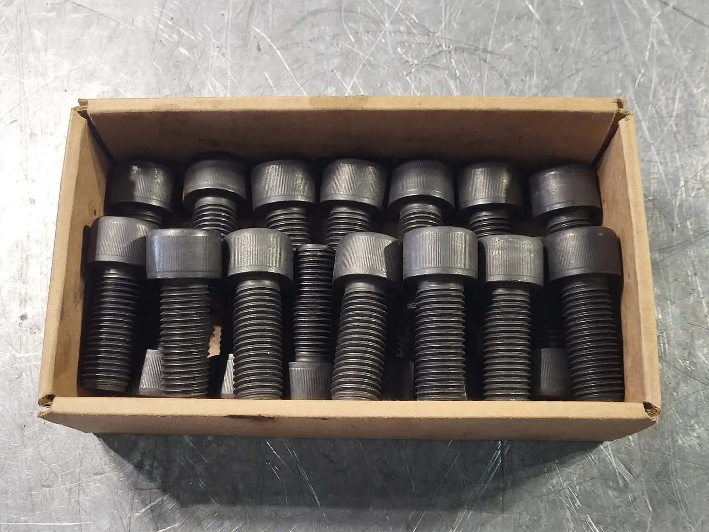 7/8"-9 x 2-1/2" Socket Head Cap Screw (Box of 20)