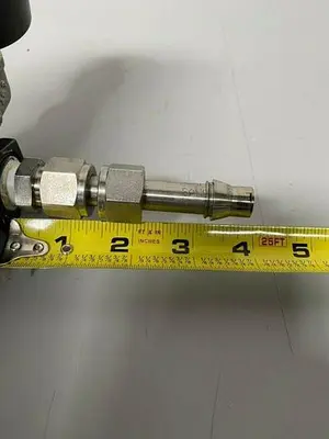 USED WILKERSON R16-03-GN0A REGULATOR W/ PRESSURE REGULATOR & 1/2" & 3/4" FITTING