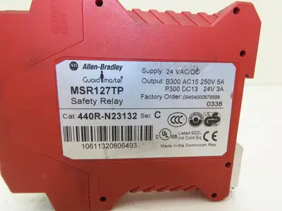 Allen Bradley MSR127TP 440R-N23132 Guardmaster Safety Relay Module 24V  Lot of 2