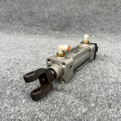 Used SMC NCDA1B150-0300 Pneumatic Cylinders California US | Davliegogo LLC #1707611