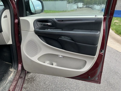 Used 2017 DODGE GRAND CARAVAN Vans Michigan US | Miedema Asset Management Group #1402811