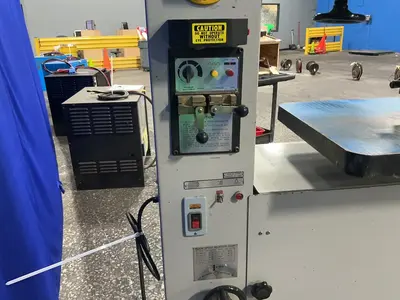 Used 2006 PROCUT RF66KB45 Vertical Band Saws Ohio US | HGR 24 #1406108