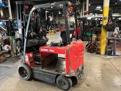 Used RAYMOND 4750C50S 4-Wheel Sit down Electric Counterbalance Forklifts Illinois US | Somerset Equipment Sales #1546143