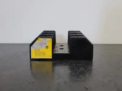 USED BUSSMANN R60100-3CR
