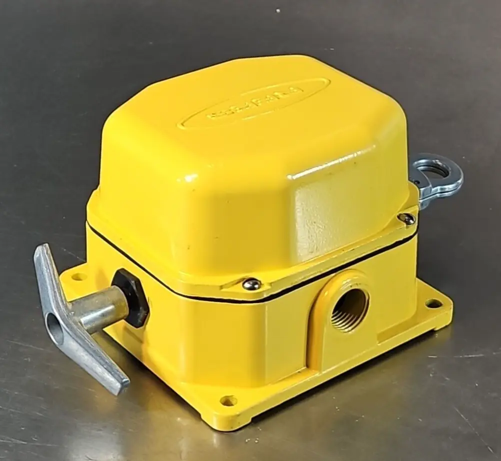 Rees 04944-040 EN 60947-5-1 Cable Operated Switch (BIN434)
