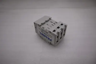 SIEMENS 5SX23 C32 CIRCUIT BREAKER 3POLE 400V 5SX2 480VAC STK H1390A