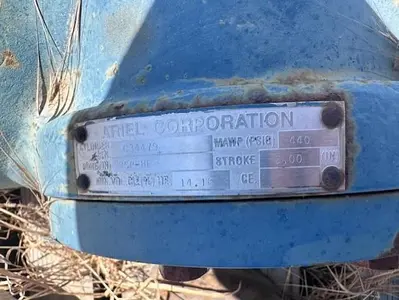 Ariel 8” x 4.125” Tandem SP Cylinder SN C-34479 C-34480