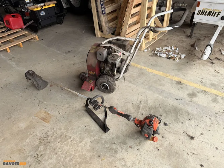 Used GIANT VAC AND ECHO BLOWER AND WEEDWHIPER Leaf Blowers (Commercial) Michigan US | Miedema Asset Management Group #1454351