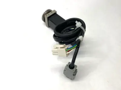USED YASKAWA SGMMJ-A3E2A-FJ22