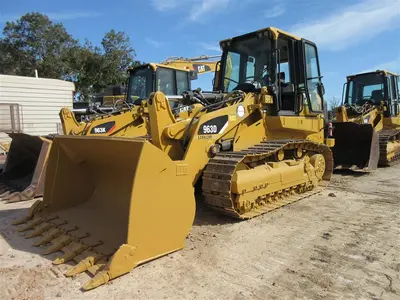 USED 2015 Caterpillar 963D
